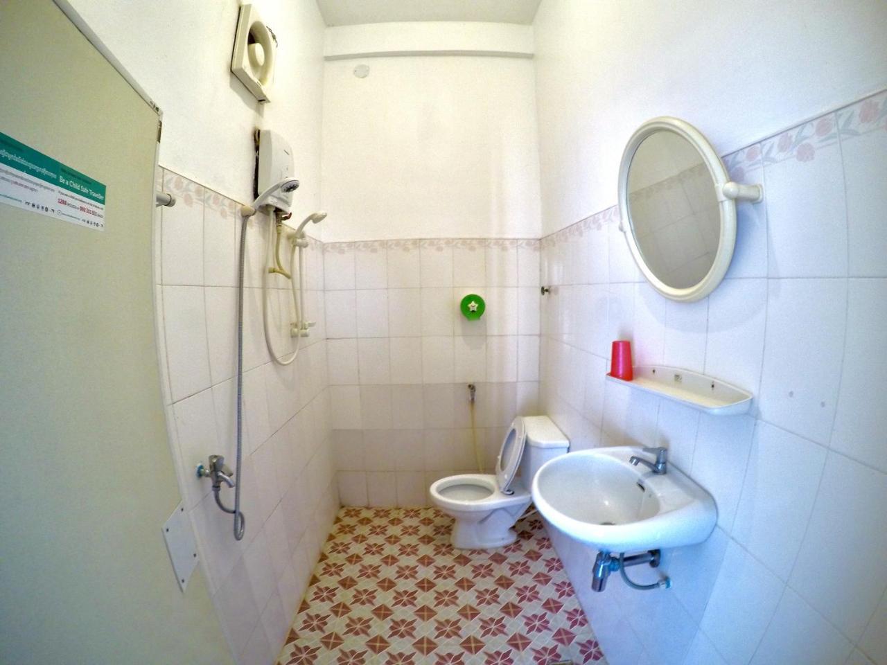Hengheng II Guest House Kratie Eksteriør bilde