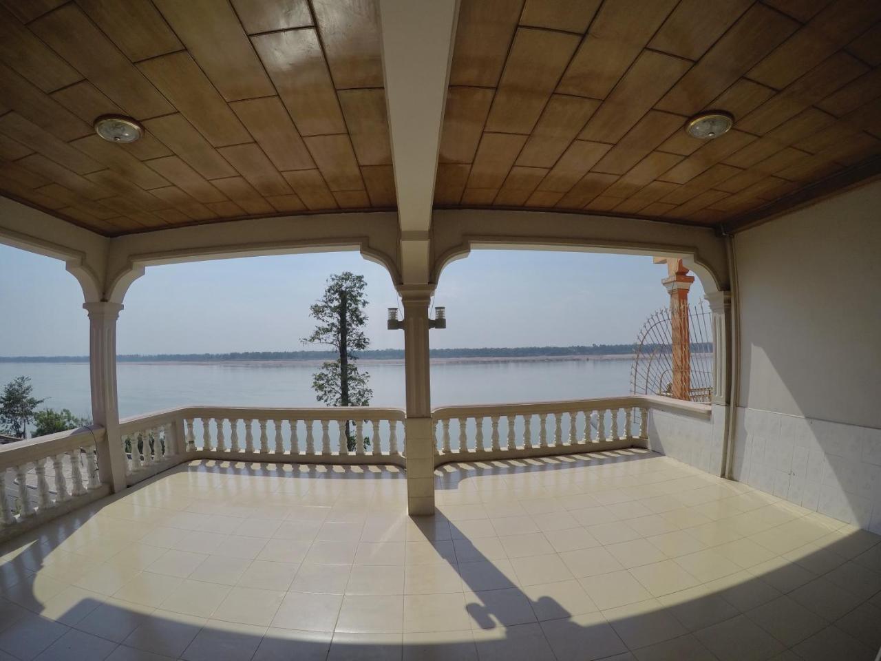 Hengheng II Guest House Kratie Eksteriør bilde
